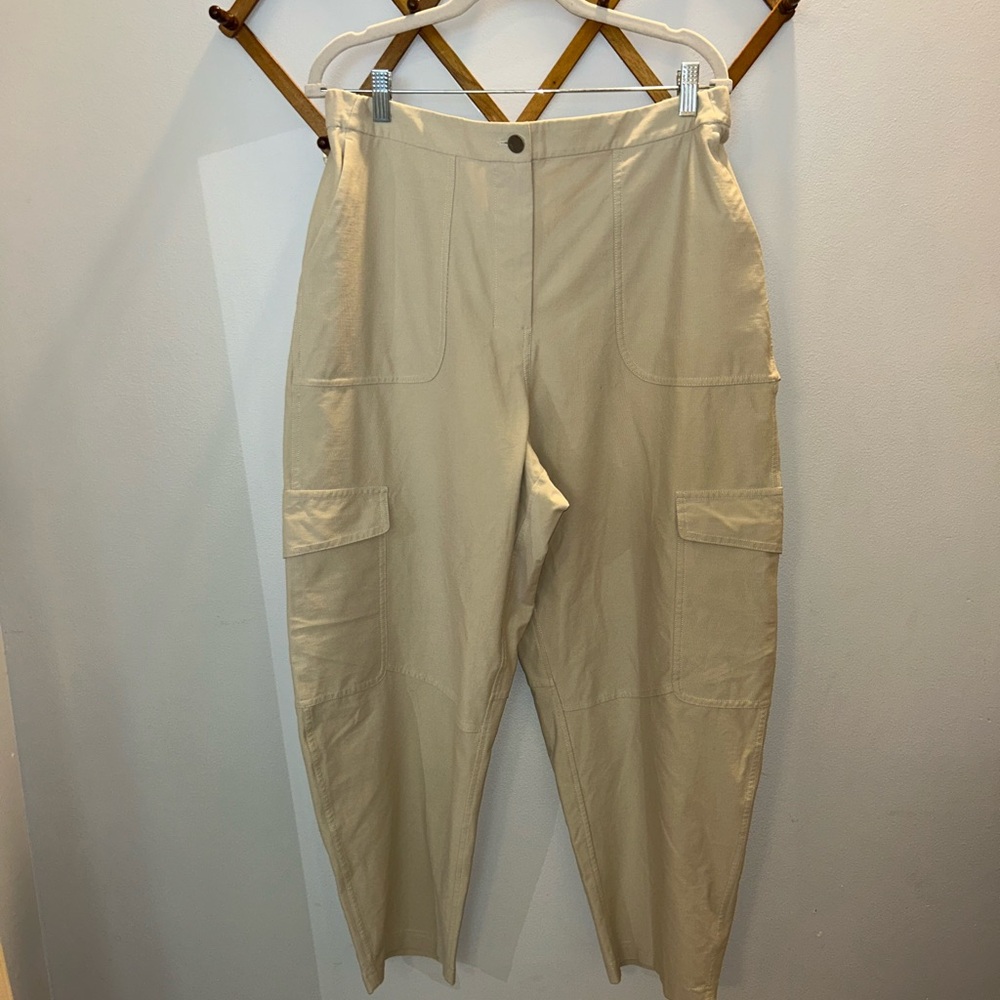 Lululemon Light Utilitech Cargo Pocket High Rise Pant